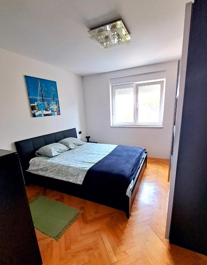 Apartma Koli *
